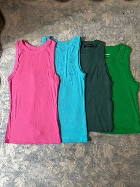 Set of 4 Tanks - Different Brands